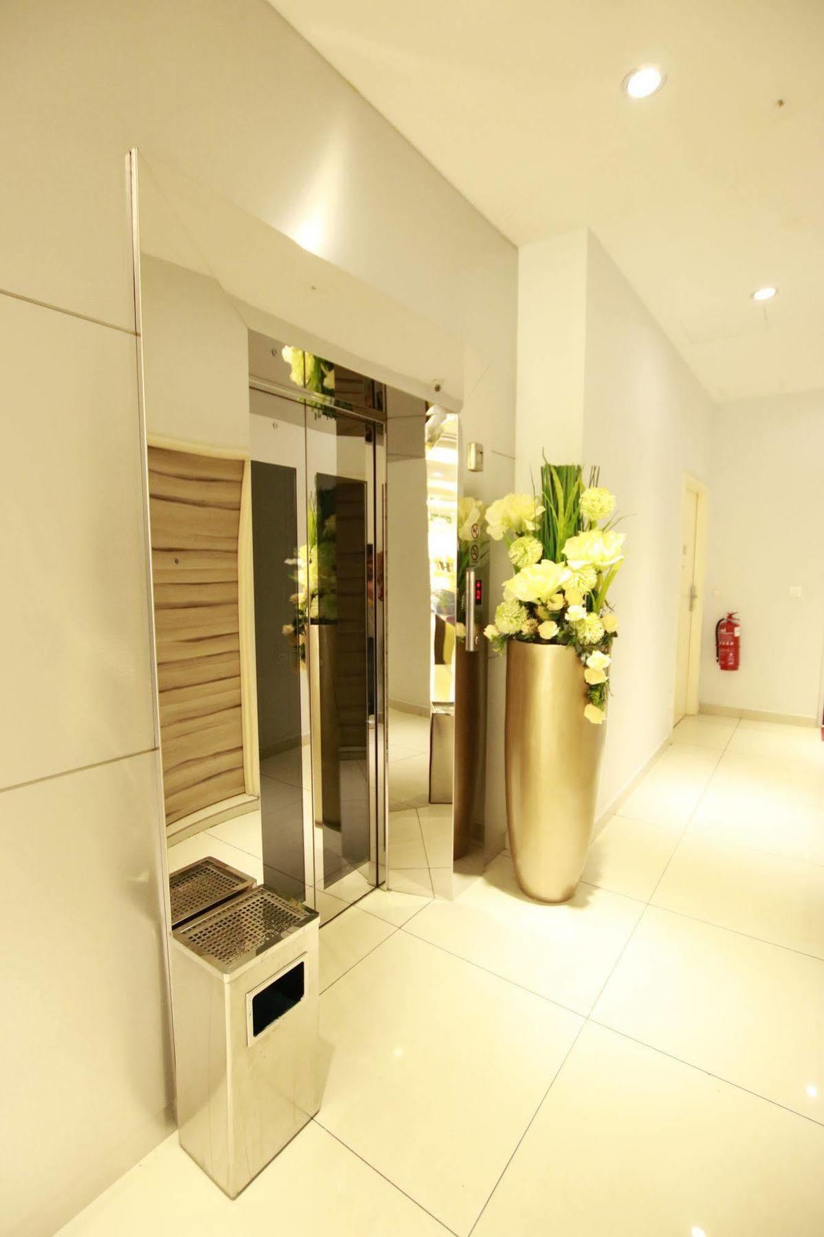 Hotel 99 Pusat Bandar 푸총 외부 사진